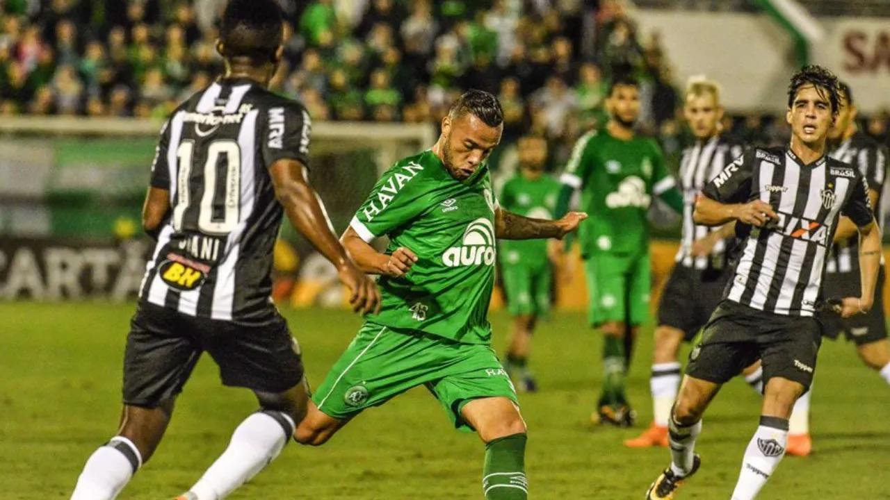 Điểm nóng sân cỏ Chapecoense vs Atletico Mineiro
